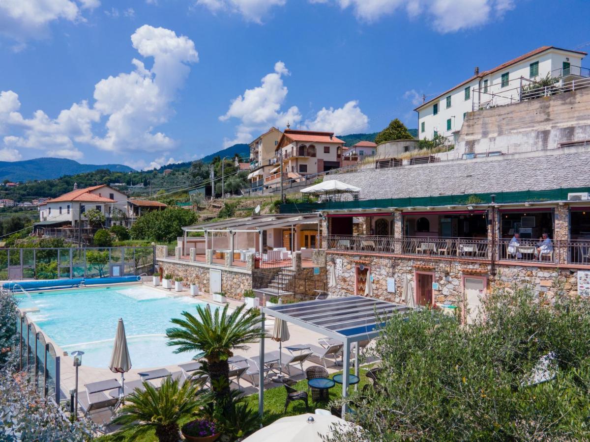 Residence Villa Il Casale - Appartamenti Wellness E Piscina Riscaldata Tovo San Giacomo Kültér fotó