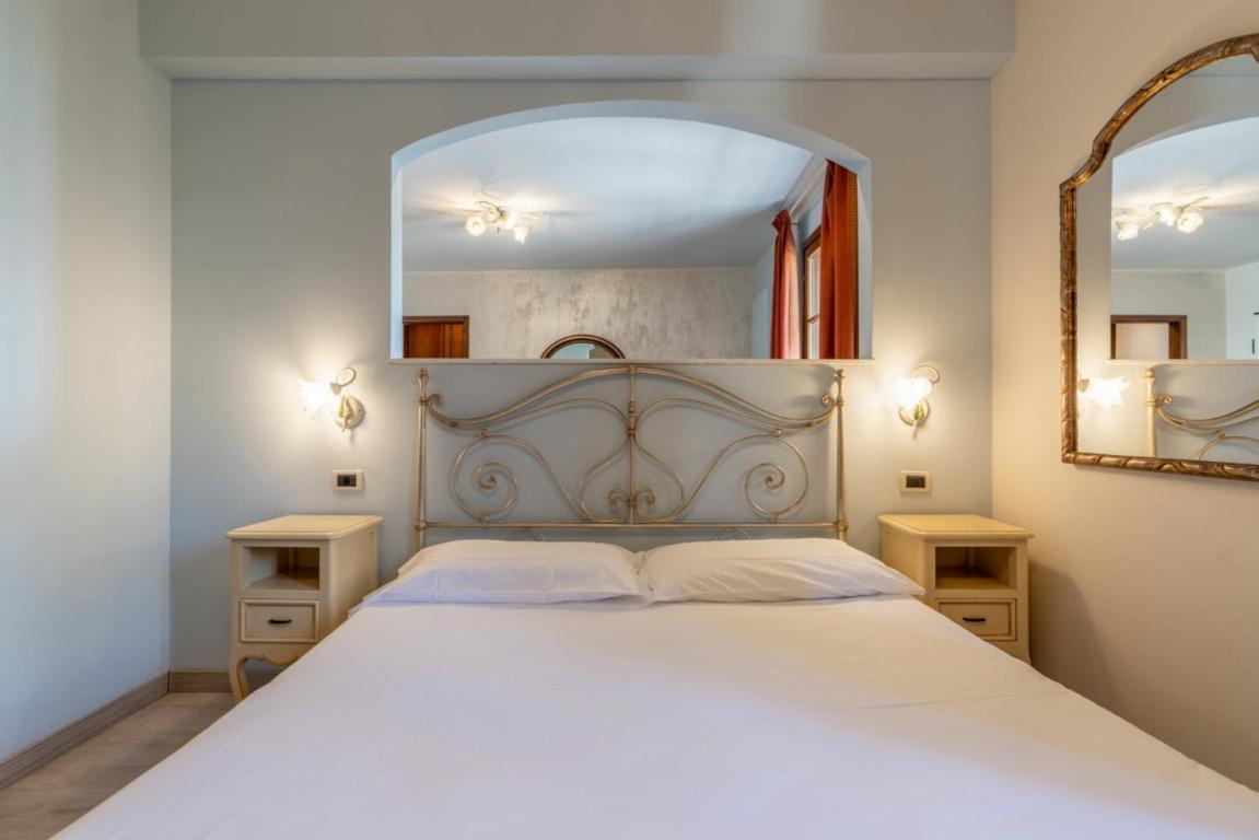 Residence Villa Il Casale - Appartamenti Wellness E Piscina Riscaldata Tovo San Giacomo Kültér fotó