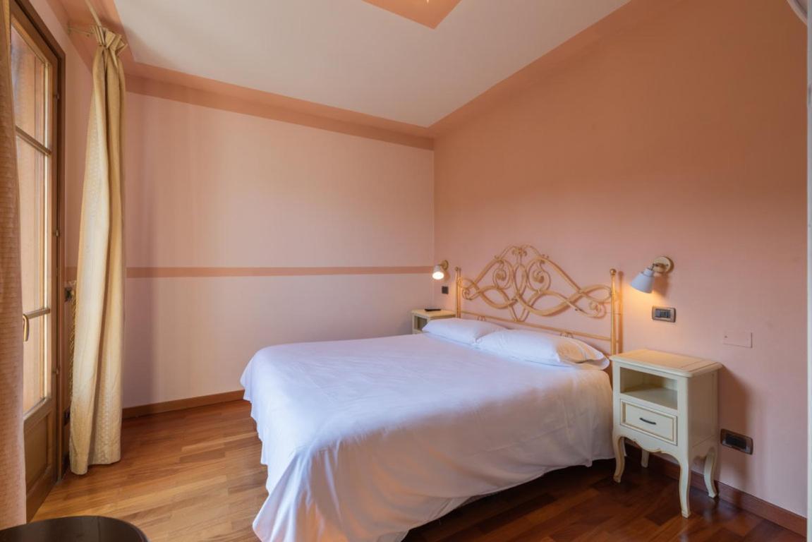 Residence Villa Il Casale - Appartamenti Wellness E Piscina Riscaldata Tovo San Giacomo Kültér fotó