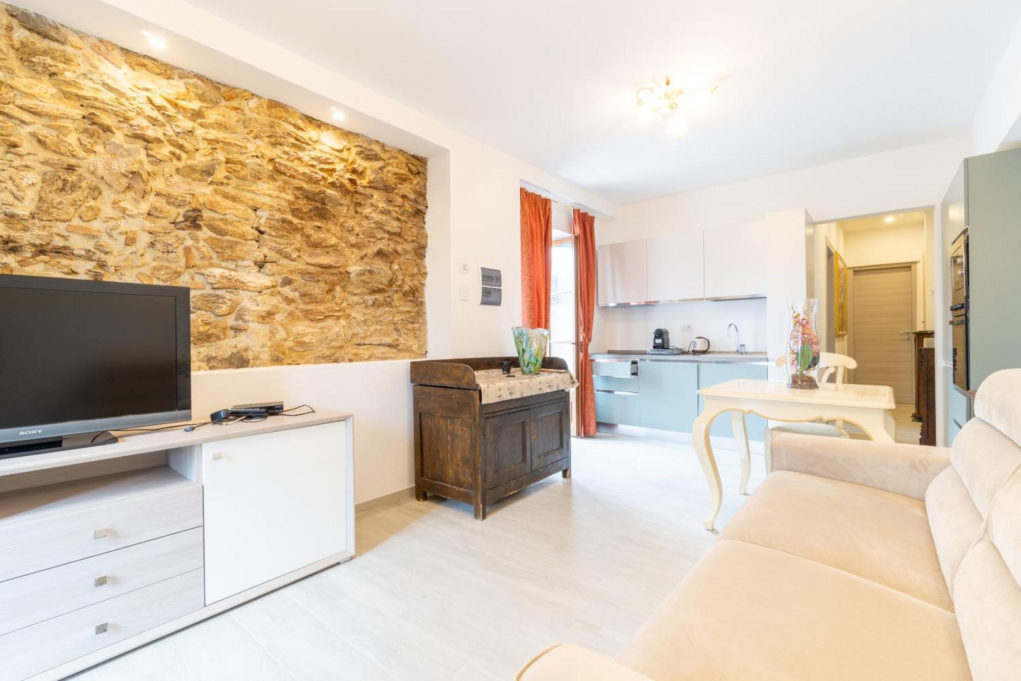 Residence Villa Il Casale - Appartamenti Wellness E Piscina Riscaldata Tovo San Giacomo Kültér fotó