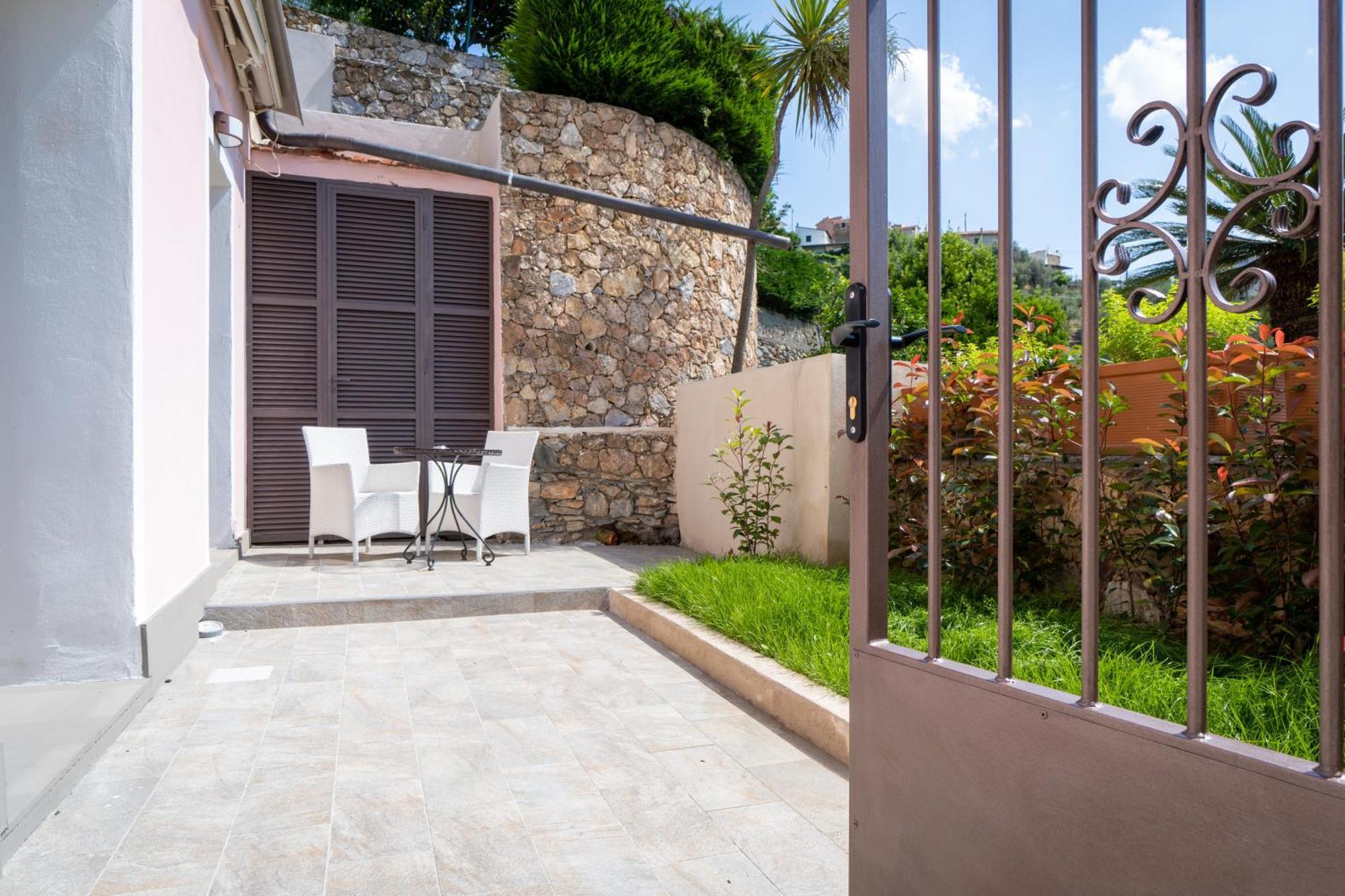 Residence Villa Il Casale - Appartamenti Wellness E Piscina Riscaldata Tovo San Giacomo Kültér fotó