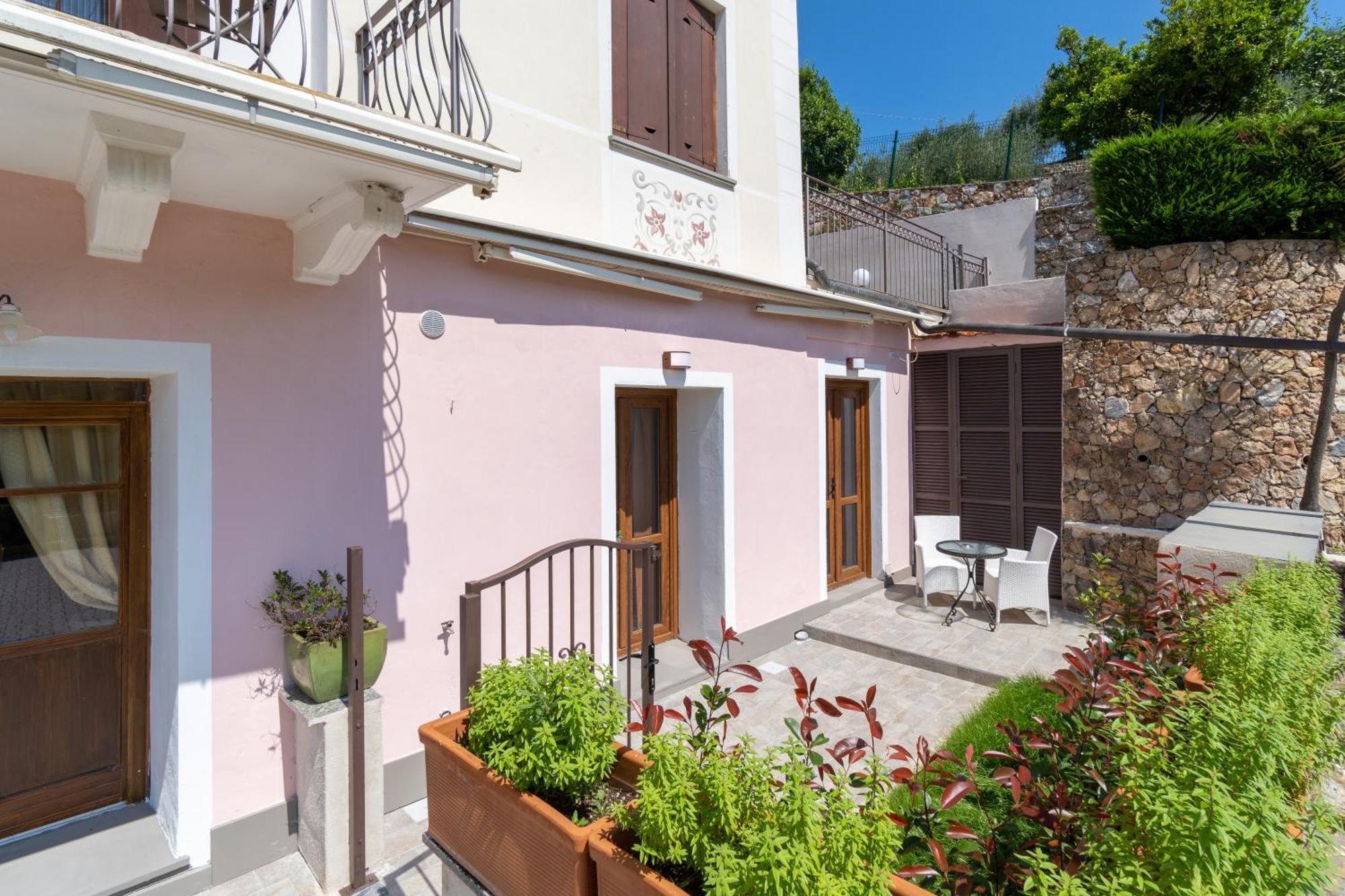 Residence Villa Il Casale - Appartamenti Wellness E Piscina Riscaldata Tovo San Giacomo Kültér fotó